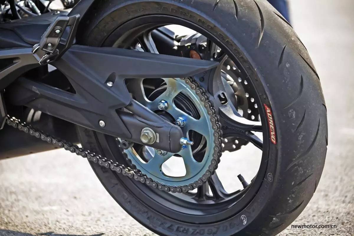 春风400nk实测最高时速是多少,春风400nk详细测评