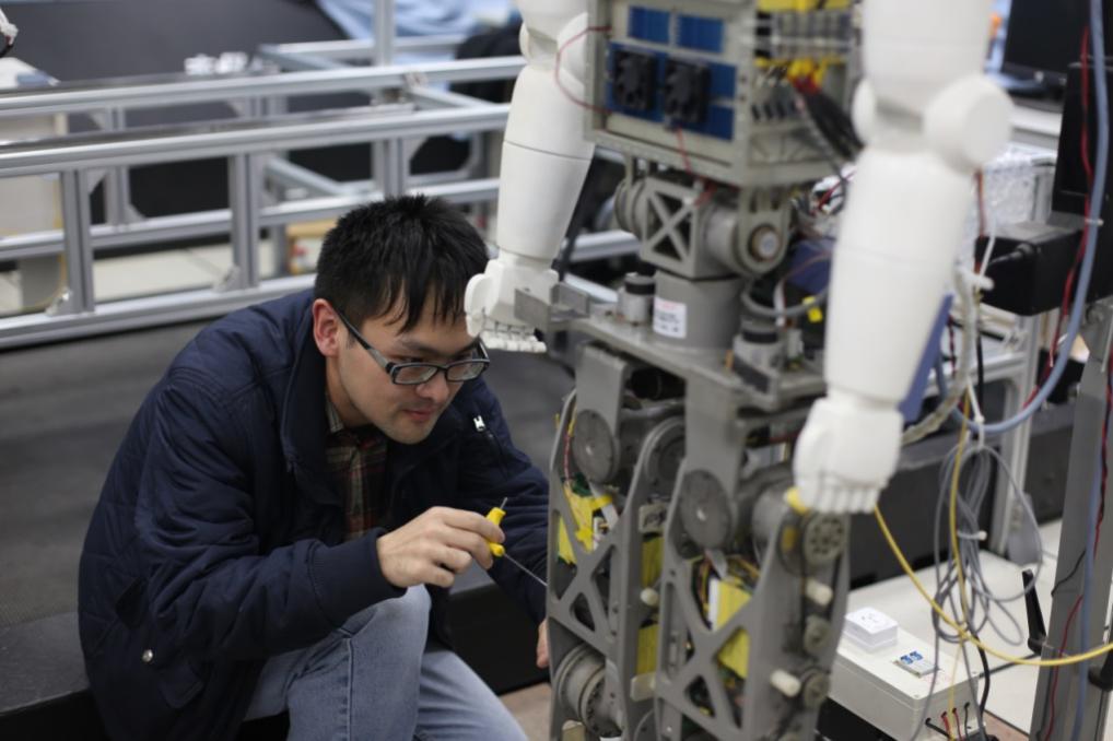 学子上头条|国足的世界杯冠军梦，他来实现！