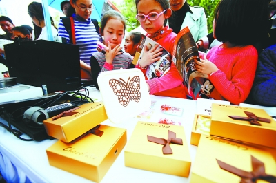 “创意市集”打响武汉“申都”发令枪