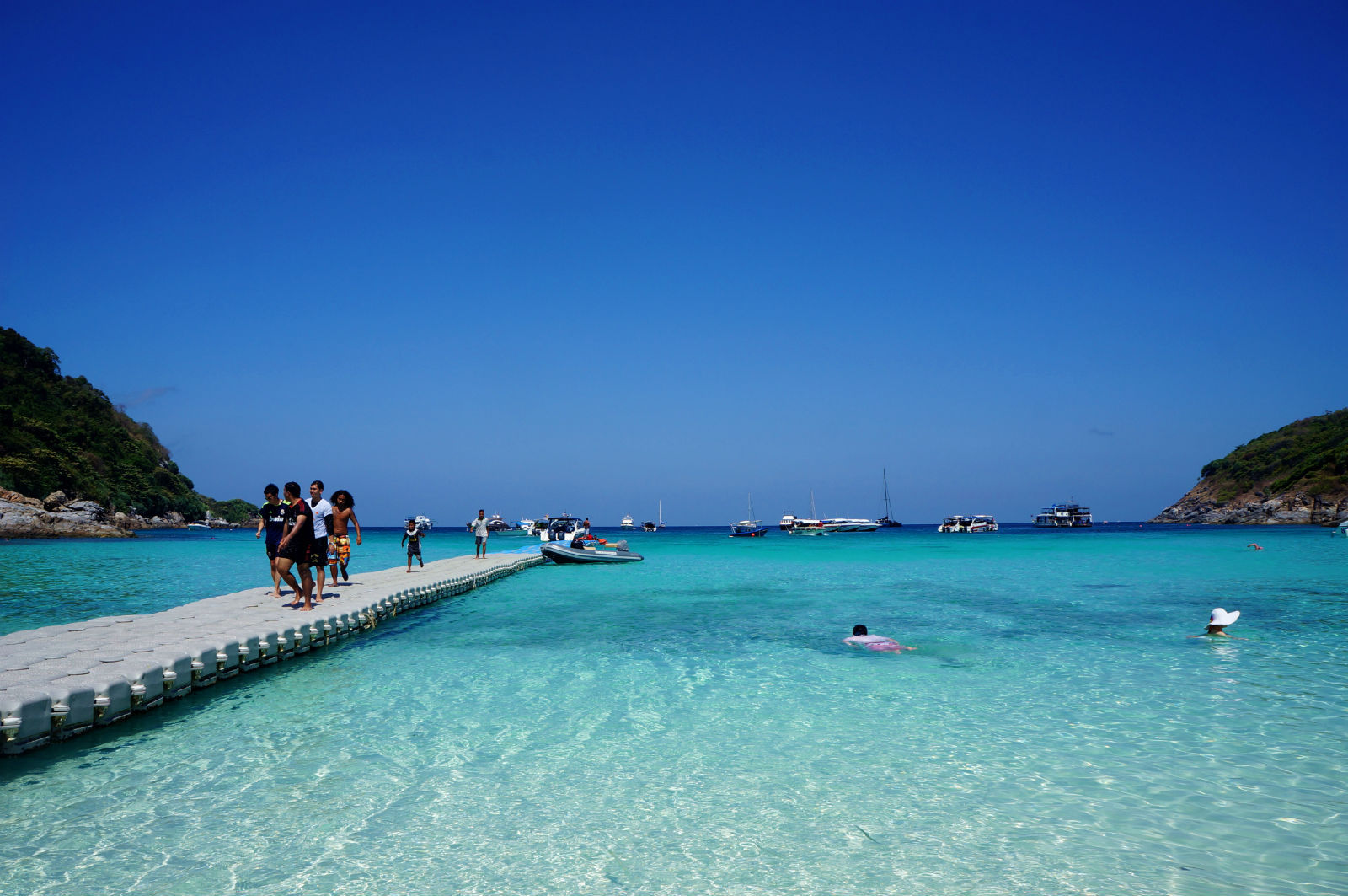 普吉岛旅游不能错过的运动,泰国普吉岛的美景介绍