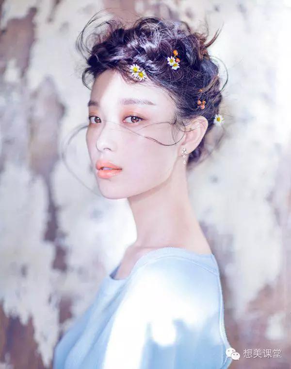 好多眼影盘怎么用,好漂亮的眼影盘不知道用哪个