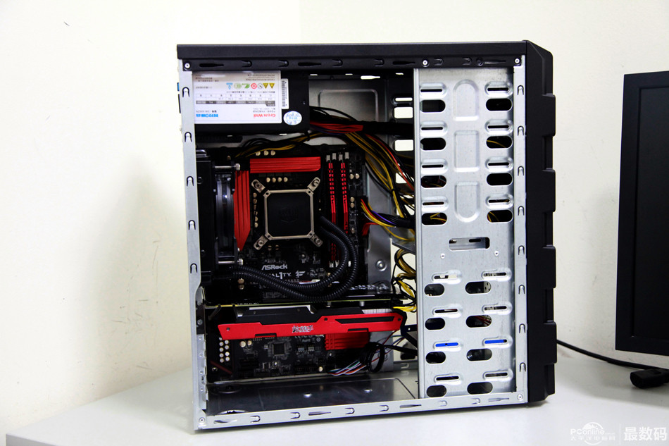 笔电当道但我依旧独宠台式