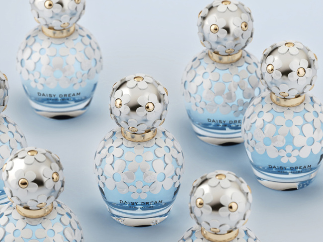 最受欢迎十大女士必买高级香水,男士夏季香水推荐排行榜前十名