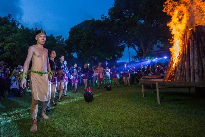 北方人第一次来三亚吃海鲜,一个人在三亚吃海鲜自助