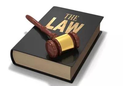 为什么越来越多的律师辞职,想当律师必须辞职吗