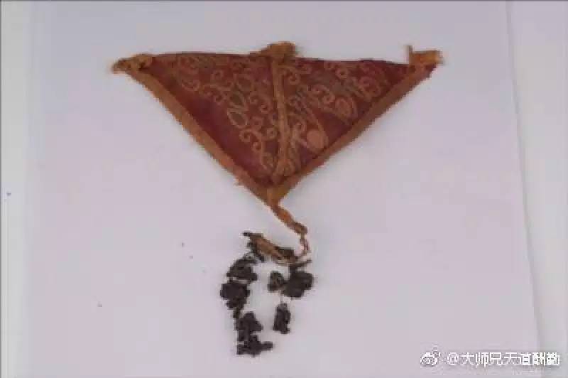 古人随身佩戴的东西,古代人没有口袋怎么办