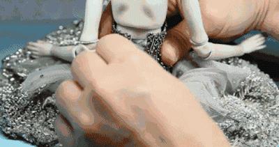 李晨送给范冰冰的200万娃娃，其实并不贵！