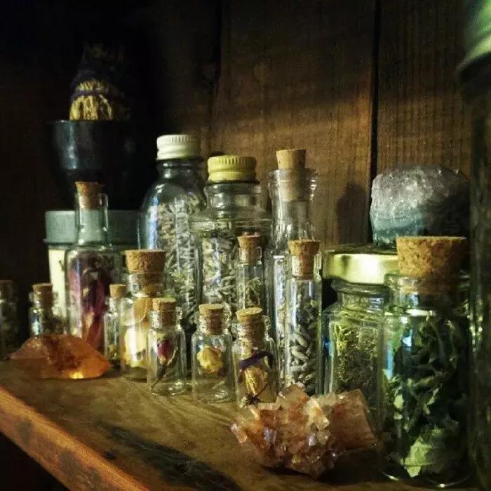 怎么把鲜花做成标本不会枯萎,透明树脂胶怎么制作鲜花标本