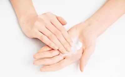 精致女孩手部保养秘诀,精致女人的手部养护秘籍