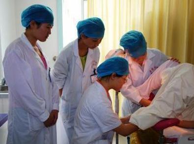 阴式B超太尴尬了,很多女性宁愿喝水憋尿也不做它了