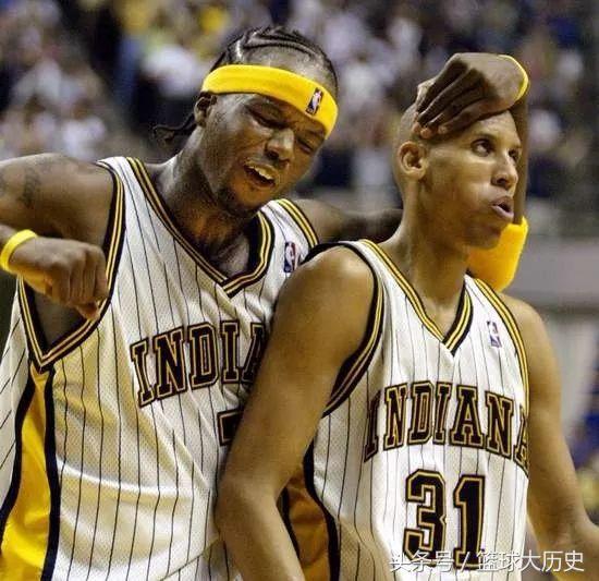 邓肯加内特奥尼尔常年全明星首发,奥尼尔巅峰时期集锦邓肯