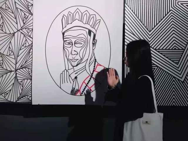 易烊千玺贝壳鞋子,易烊千玺穿的平价又潮的鞋