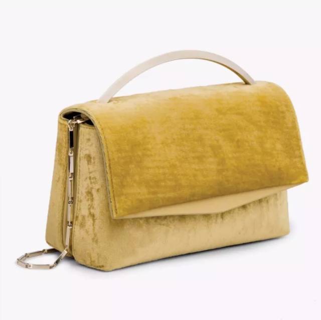 出门也能拎的包包,出门能装东西的包包