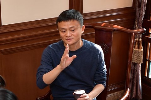 马云和星巴克总裁的访谈,星巴克与马云的关系