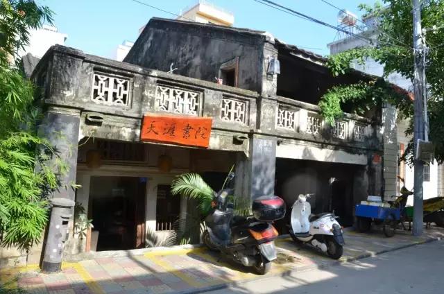 走十步就是大海，三亚这个被无数人错过的小镇，才是真正的天涯！