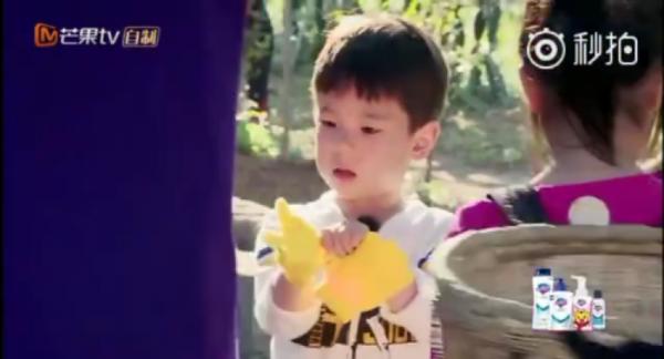 爸爸5嗯哼搞笑片段,爸爸5jasper小泡芙