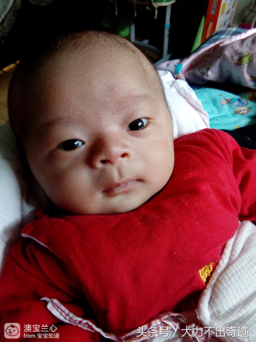 第一次给儿子理发,自己第一次给宝宝理发发朋友圈