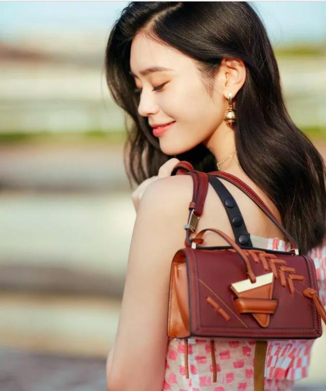 balenciaga小包包,balenciaga包包鳄鱼皮