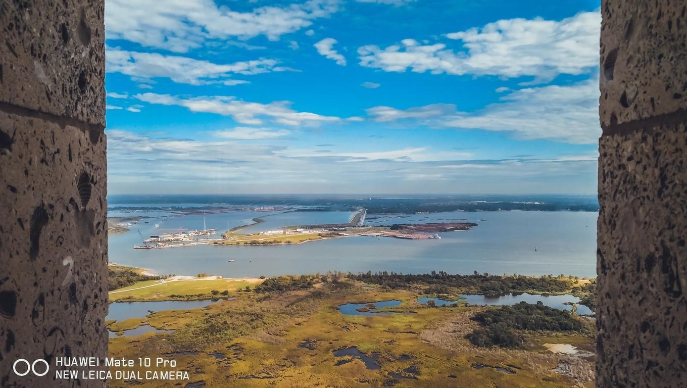 鍐呭崕杈惧窞鑻辨枃姝屾洸,鍐呭崕杈惧窞鐨勬瓕