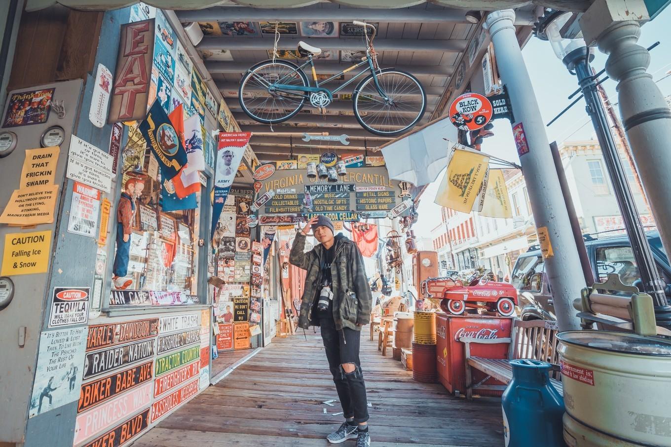 鍐呭崕杈惧窞鑻辨枃姝屾洸,鍐呭崕杈惧窞鐨勬瓕