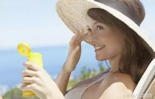 有效消除眼部浮肿的简单护理方法,如何化妆消除肿泡眼