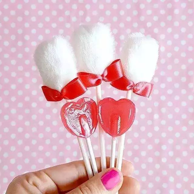 对不起，不能我一个人穷！只能把这些美翻了的猫咪美妆安利给你了