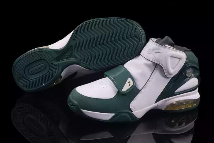 今年即将复刻的艾弗森球鞋,艾弗森球鞋复刻