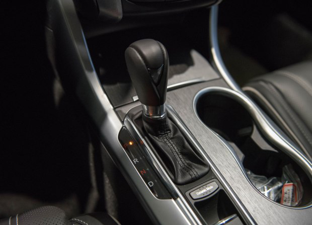 新捷豹xfl将上市,新捷豹xel上市银色