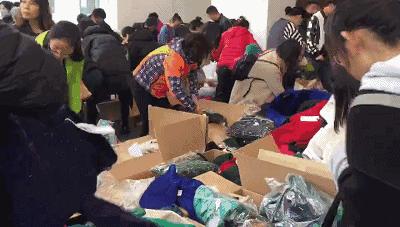 折扣仓内幕大揭秘,打折商品骗局揭秘