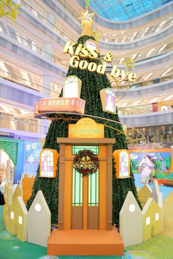 魔都今年的圣诞树，我们都帮你找来了！20颗圣诞树治愈这个冬季~