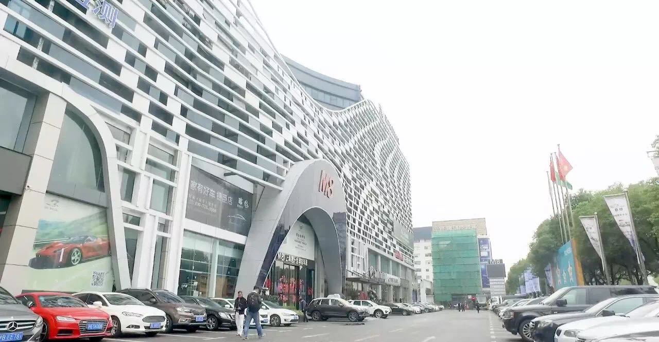 我去魔都二手车市场逛了一圈,最后竟然选择了传说中最没性价比的