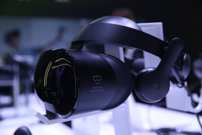 从3D笔记本到MR设备：为何带路人总是三星？