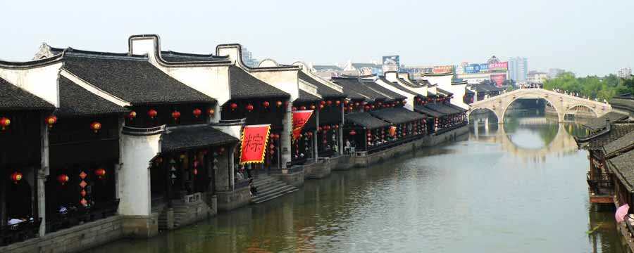 鏈堟渤鍙ら晣,娓哥帺鏈堟渤鍙ら晣