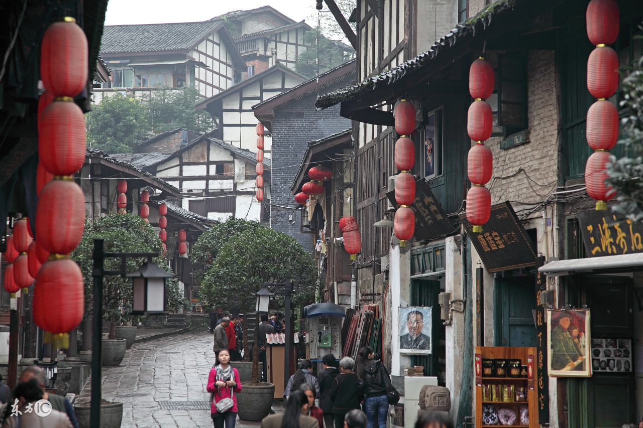 重庆雾都攻略,雾都重庆有多魔幻