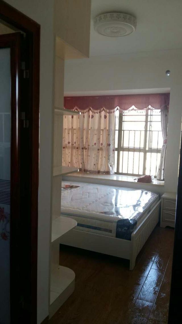 女孩月薪四千一年存了20万,女孩工资4000剩下一套房