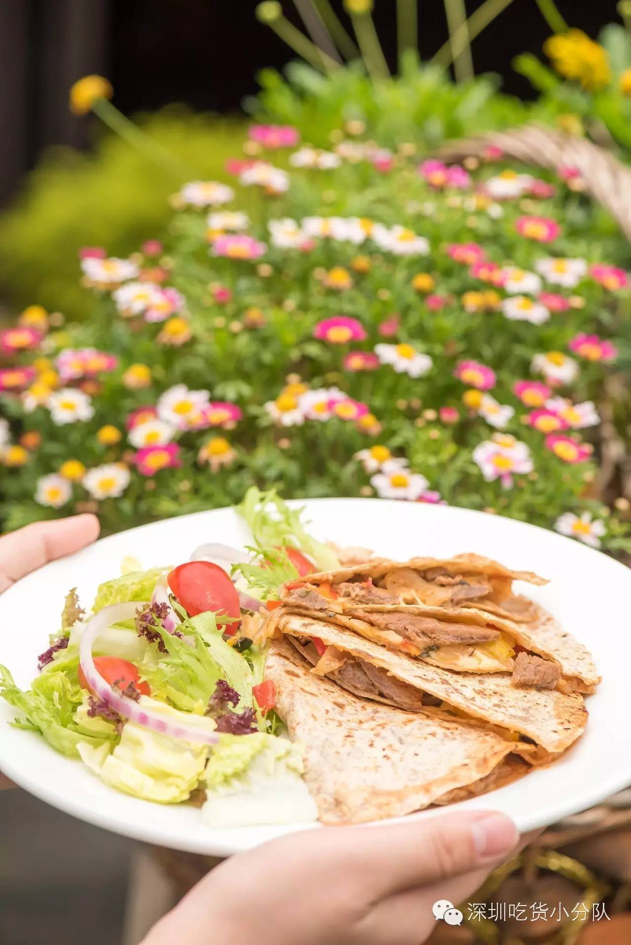 第3家店，但新来的两个男店长都不是人...