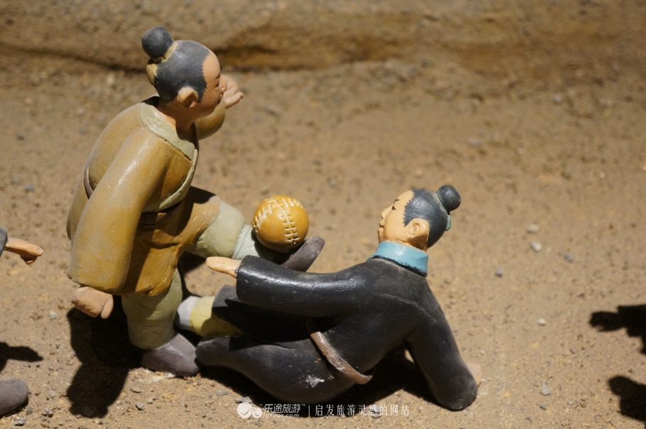 琉璃、课本、足球，博物馆也能玩嗨