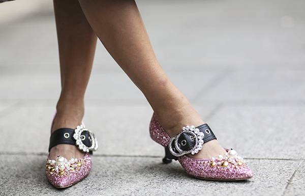 美到犯规｜有了这些花样玩法谁还要正经地戴珍珠？