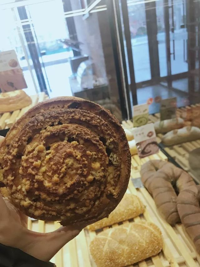 网红柔软拉丝的面包测评,q弹软糯会爆浆的面包测评