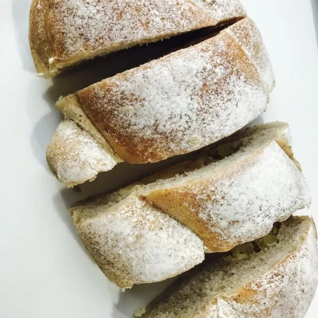 网红柔软拉丝的面包测评,q弹软糯会爆浆的面包测评