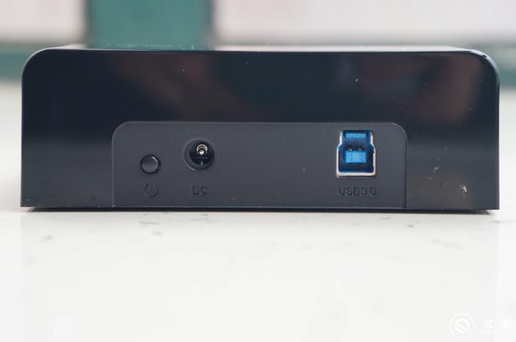 orico奥睿科m.2移动硬盘盒评测,orico奥睿科移动硬盘盒拆卸