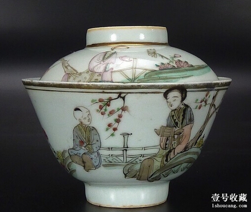 壹闻：美女用身体做画布艺术还是噱头