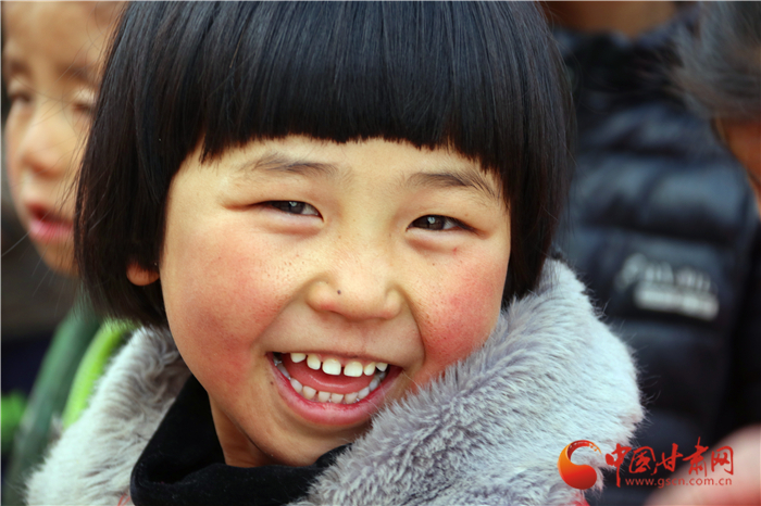 爱心汇聚助力学子扬帆逐梦,爱心汇聚公益传递美好