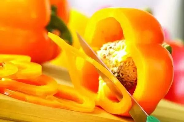 閭ｄ簺楠楄繃鎴戜滑鐨勫皬甯歌瘑,娆洪獥浣犲骞寸殑灏忕煡璇嗙粓浜庢壘鍏ㄤ簡