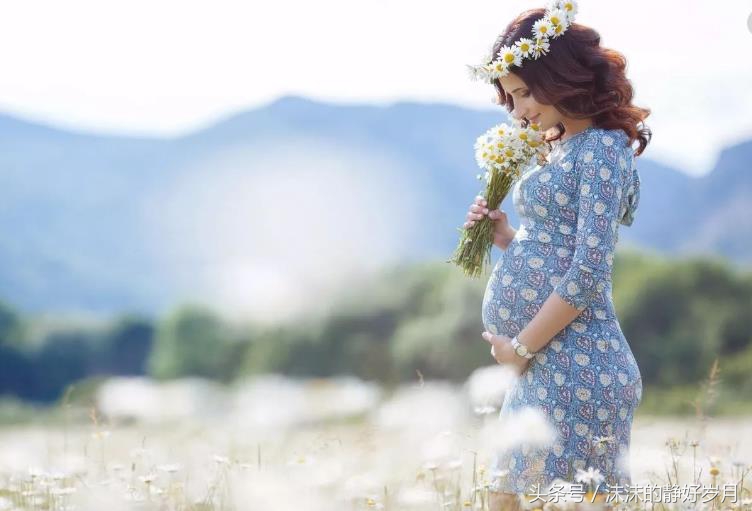 孕妇疼的时候肚子里的宝宝在干嘛,孕妈妈腹中的胎儿