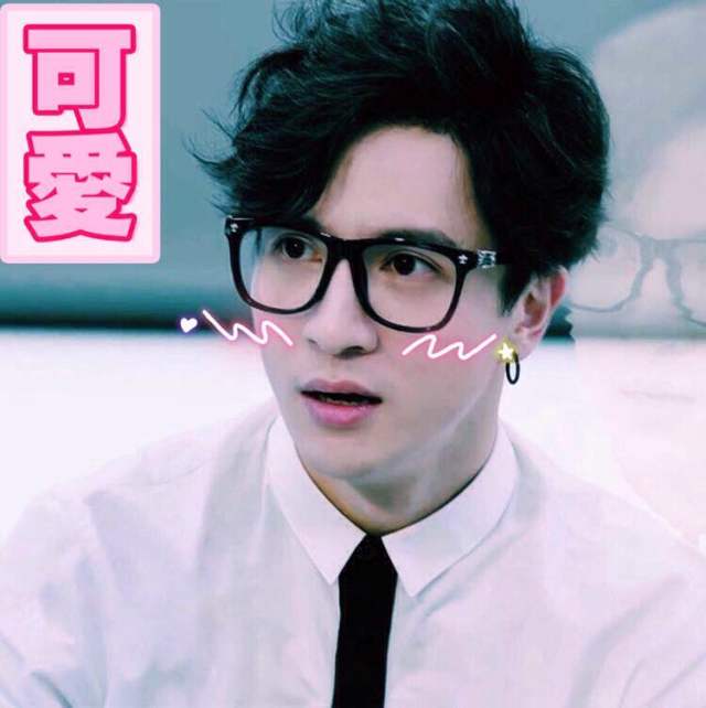 薛之谦被托举完整版,薛之谦背过手结尾伴奏