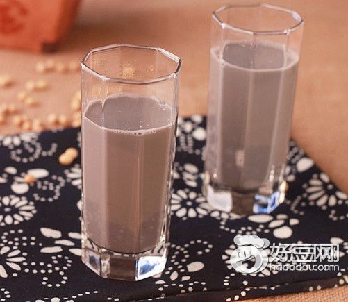 淡化黑眼圈的食疗,女性黑眼圈吃什么好得快