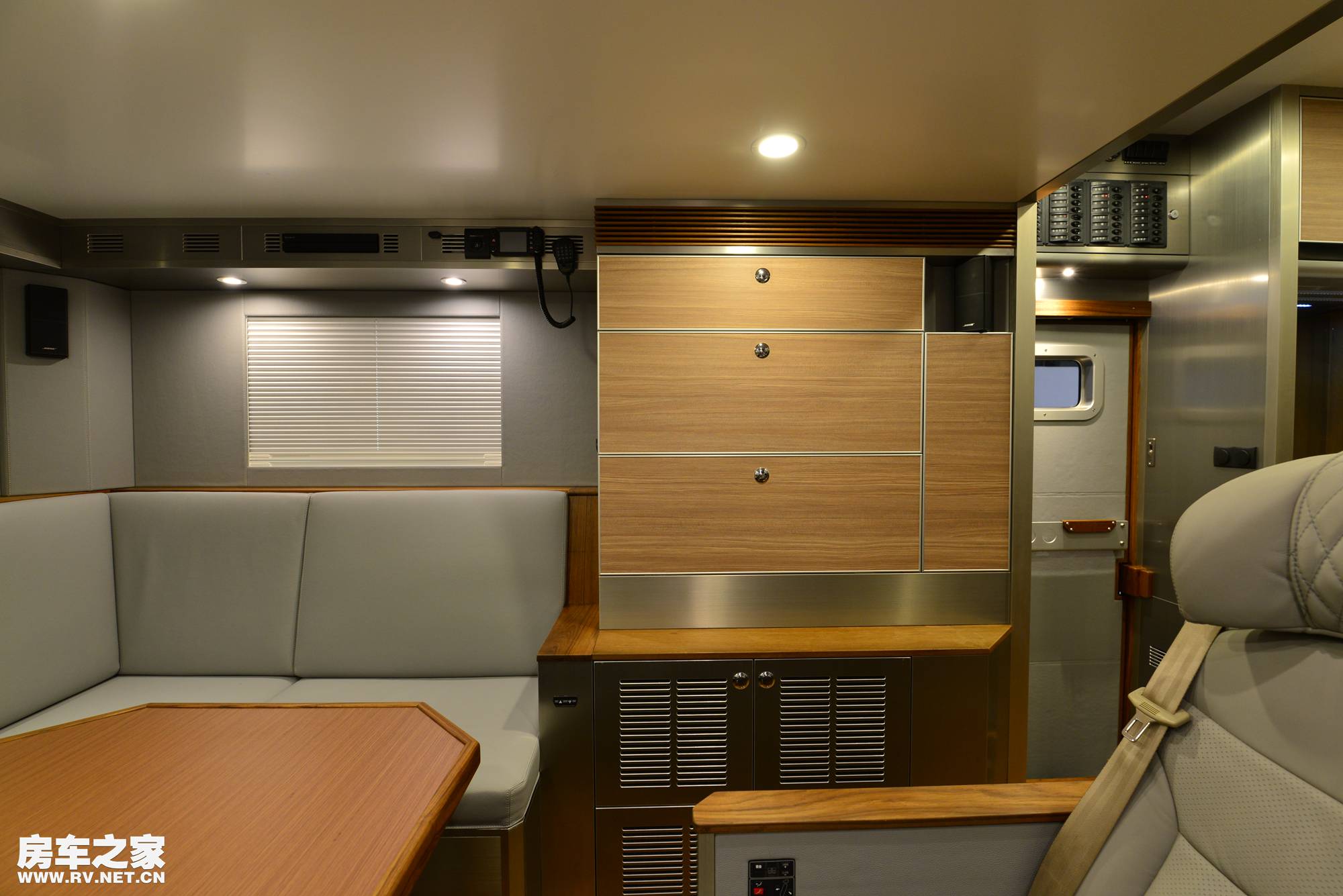 阿莫迪罗征服者越野房车多少万元,阿莫迪罗征服者多少钱