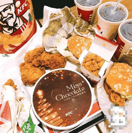 肯德基圣诞节全家桶,今年的肯德基圣诞桶会有什么