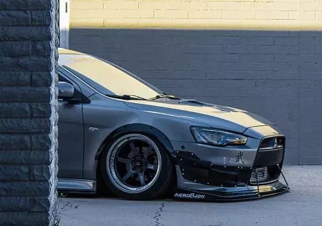 三菱evo对比翼神evo,三菱翼神改evo多少钱